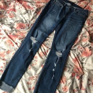 Hollister Co Medium Wash Jeans